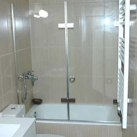 A L' Aise Apartment Apolpaina
