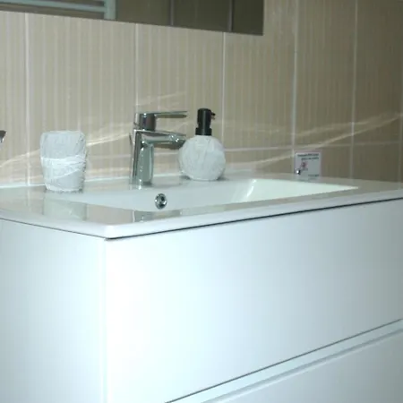 A L' Aise Apartment Apolpaina