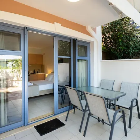 Apartment A L' Aise Apolpaina