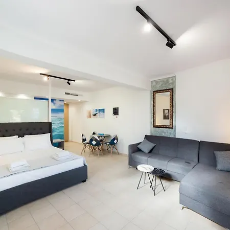 A L' Aise Apartment *